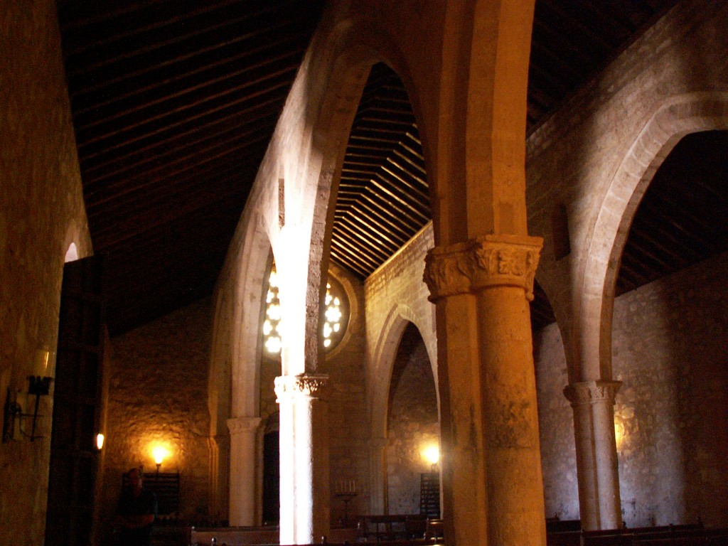 Interior de la Ermita de Alarcos