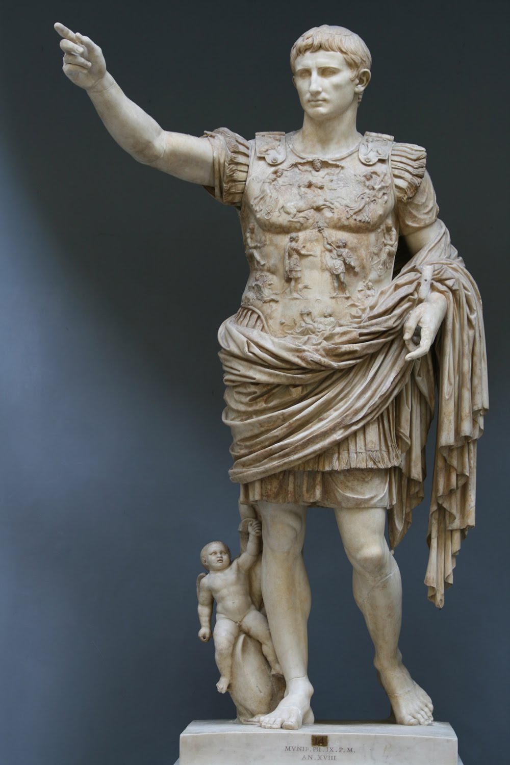 Motart-Statue-Augustus