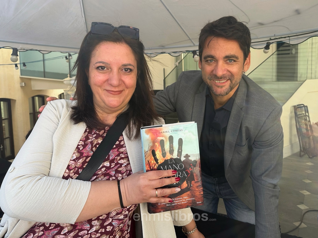 Genial la novela de Daniel Corpas, un tipo enrollado.